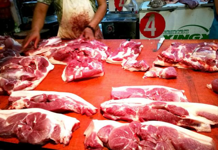 四川大竹县市场监督管理局遣返疫区流入的生鲜猪肉