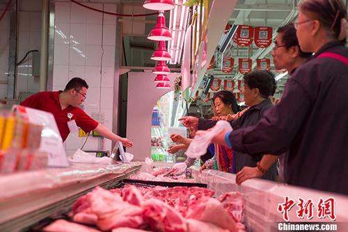 中国年屠宰5万至10万头的生猪企业，5月1日前要全部实现自检