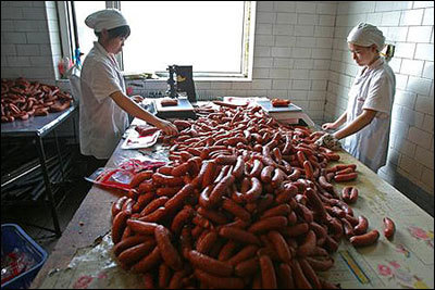 触目惊心！湖南6吨非法生产加工腊肉制品被查处！
