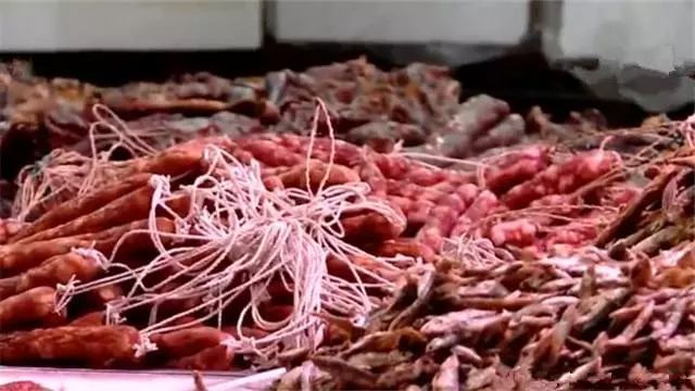 广西南宁：猪肉价格上涨，传统腊肉生意冷淡