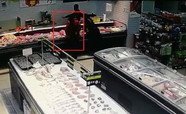女子超市偷近万元猪肉，被抓时猪肉已腌制成腊肉