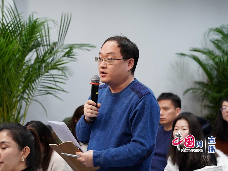 　经济日报记者