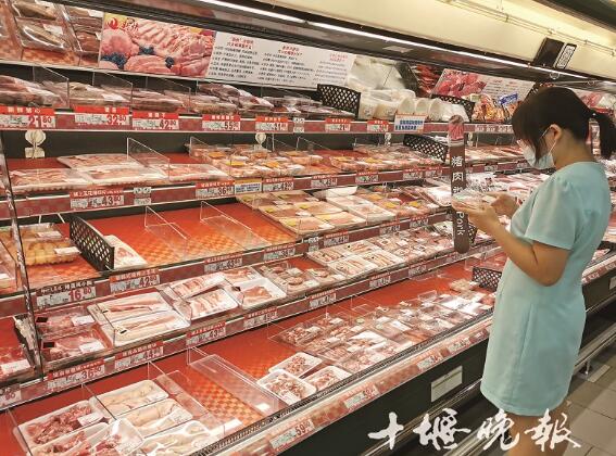 湖北十堰：猪肉价格回弹 预计明年年初可恢复到疫情前水平