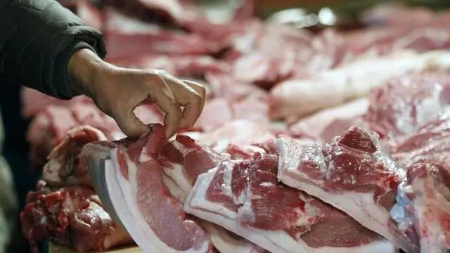 200头猪，两个月赚了60万，你明白猪肉为什么不降价了吗？