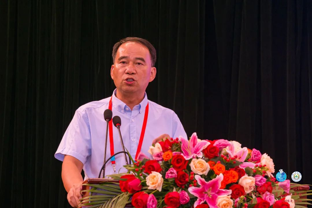 江苏现代农业（生猪）产业技术体系首席专家  黄瑞华教授