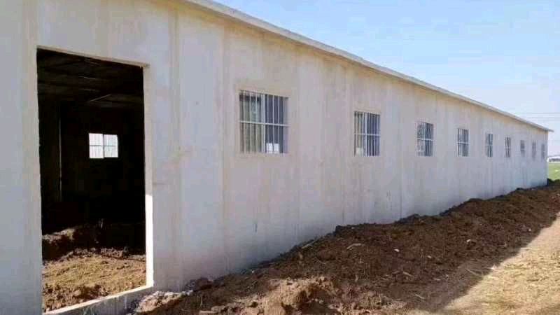 本公司常年建设玻璃钢保温养殖大棚