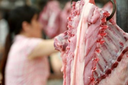 2020年11月15日全国各省市白条猪肉批发均价报价表，今日全国批发市场白条结算均价为19.8元/斤