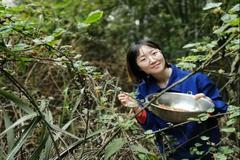 人才成长 在尖山核心场公猪舍实习，现在已转正成为技术员了！