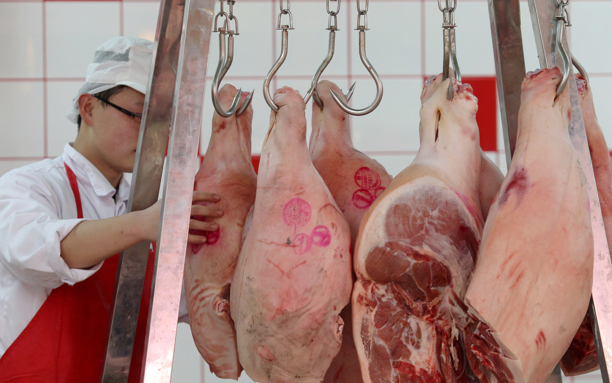2020年11月30日全国各省市白条猪肉批发均价报价表，整体有上行迹象，但是幅度较小！
