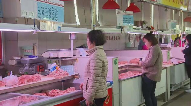 上海：猪肉每斤下降了4—5元左右，市民购买欲望高涨