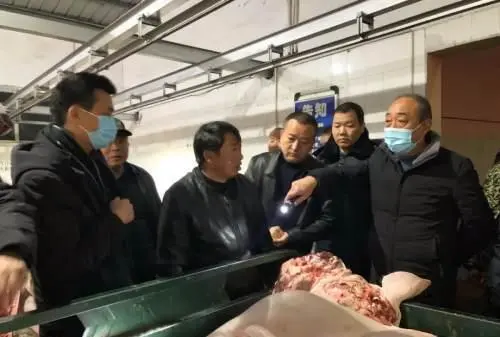 让市民吃上“放心肉”，汉滨区对生猪屠宰场开展专项检查