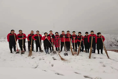 德康猪场雪景大赏，只有南方人才懂的快乐……