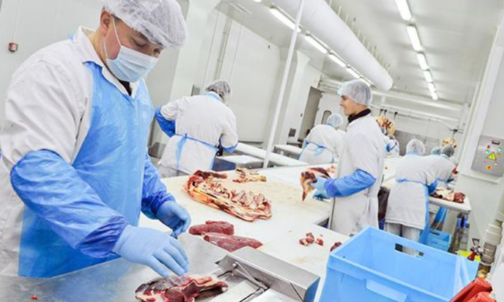 2021年03月17日全国各省市白条猪肉批发均价报价表，批发价走低，能吃上20元/斤的猪肉很开心