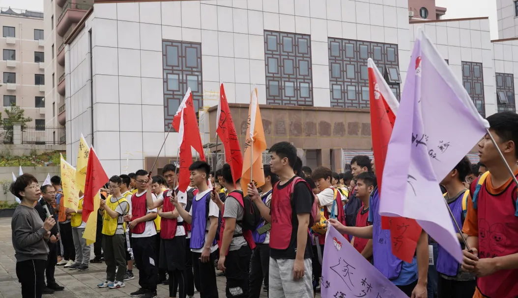 全员挑战38公里徒步