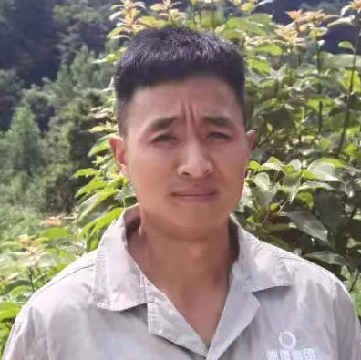 德康农场 | 从“老大难”到受表彰，他发生了什么改变？