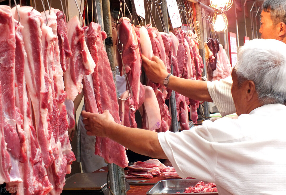 2021猪肉价格新走势，大起大落反弹16%，消费巅峰还再来？