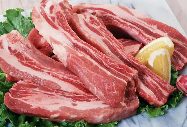 8国猪肉不再出口中国，中国肉类市场何去何从？俄罗斯：慌什么