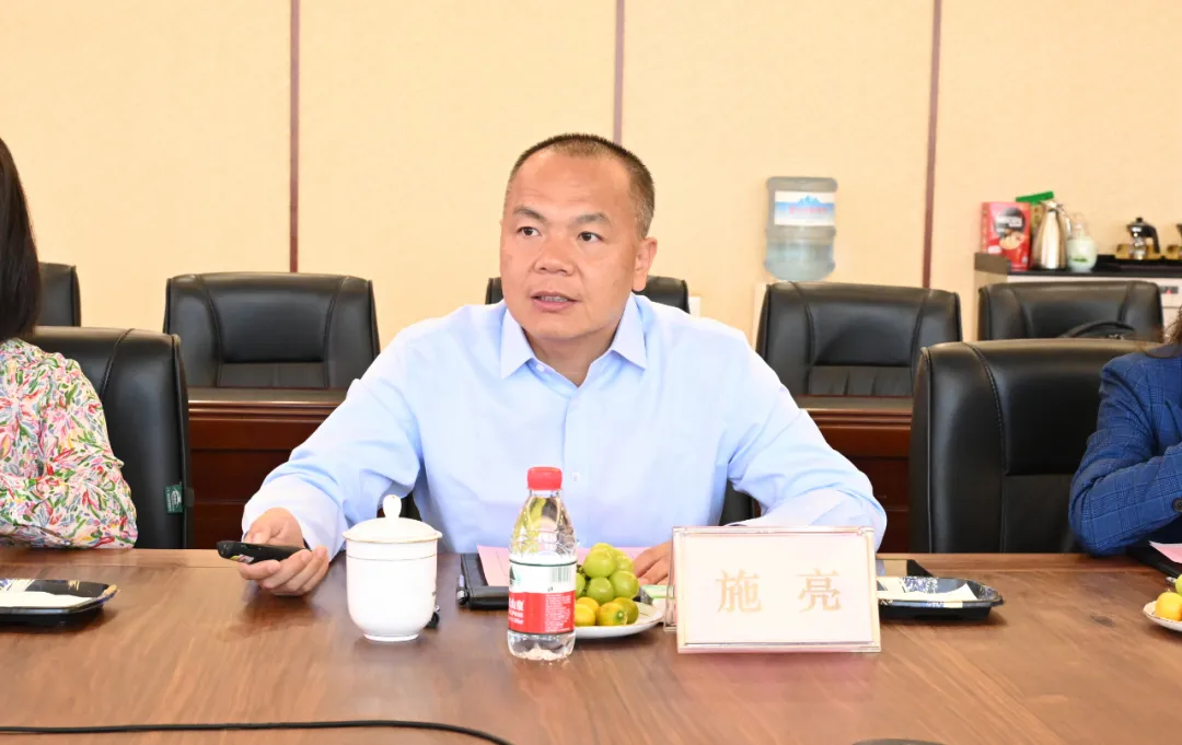 中国工程院邓秀新院士莅临扬翔！华农&扬翔共助产业升级
