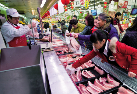 居民担心猪肉价格大涨，专家回应：很快回落！