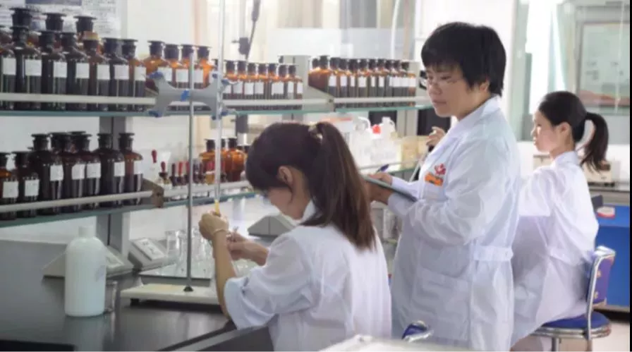 扬翔营养研发团队
