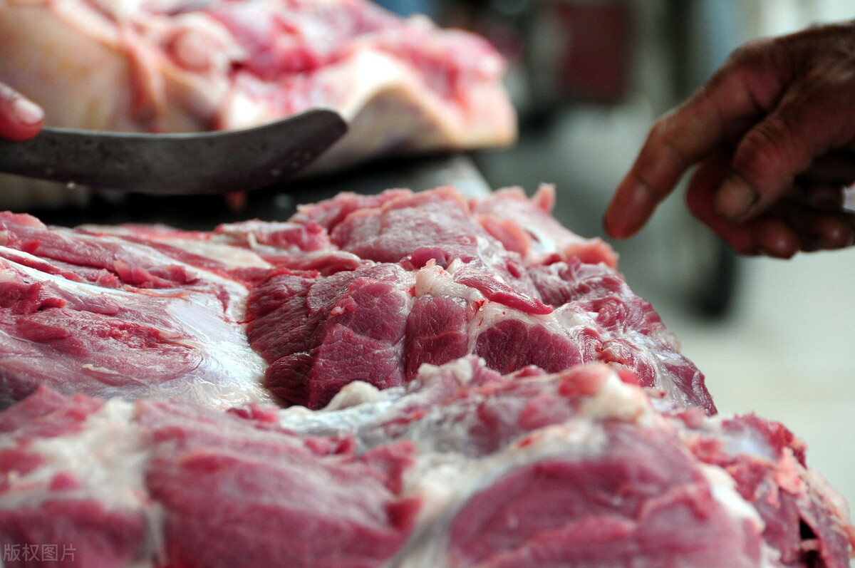 全球肉价大涨：泰森猪肉、牛肉涨超30%！美国“缺工荒”咋回事？