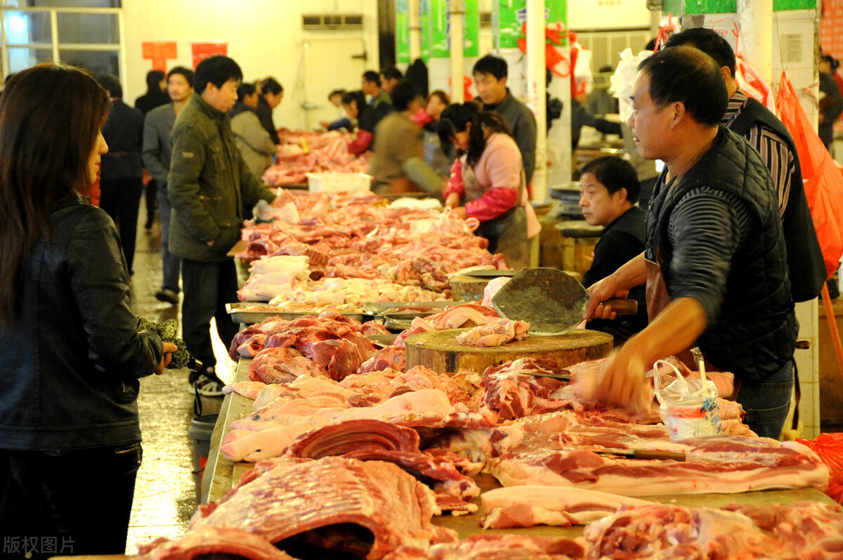 “四重变异”毒株出现，猪肉蔬菜还会涨价吗？抢粮热潮会不会来临？