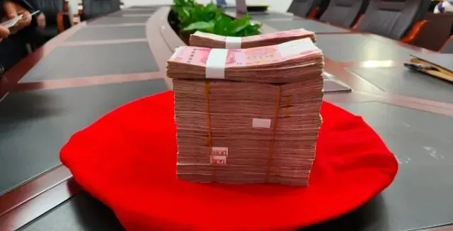 分红22.77万！铁骑力士云南墨江首个1211生猪代养户喜获分红