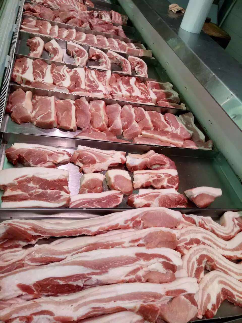 2022年01月09日全国各省市白条猪肉批发均价报价表，价格上涨，消费旺季到来，能涨多久？