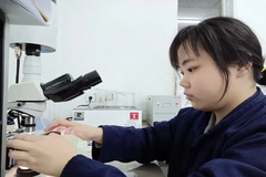 一个女生在德康尖山公猪舍工作是什么体验？一起来看看