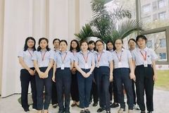 铿锵玫瑰，绽放中的青春！一起感受双胞胎集团“女神天团”的温暖力量