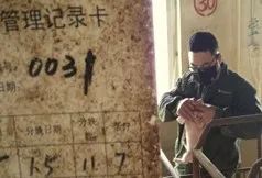 除了引起仔猪腹泻外，球虫还会导致哪些重大损失？