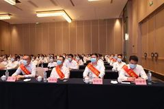 喜报！播恩集团股份有限公司董事长邹新华被评为赣州经开区2021全区“十大经济年度人物”
