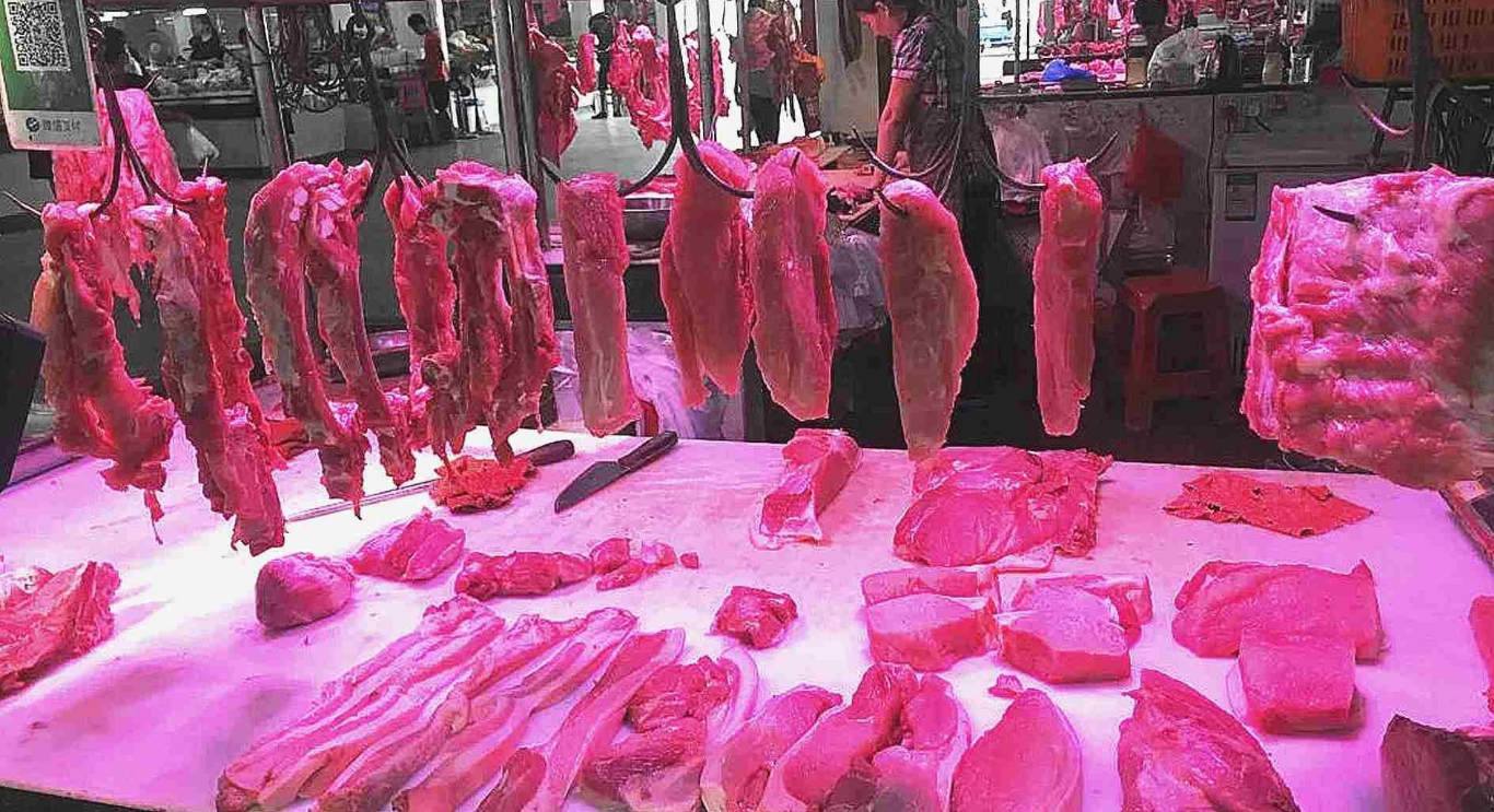 国家发改委：养殖企业不得囤积居奇、哄抬猪肉价格