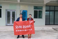 正确的抉择带来成功，两次转变让陈老板化危为机！