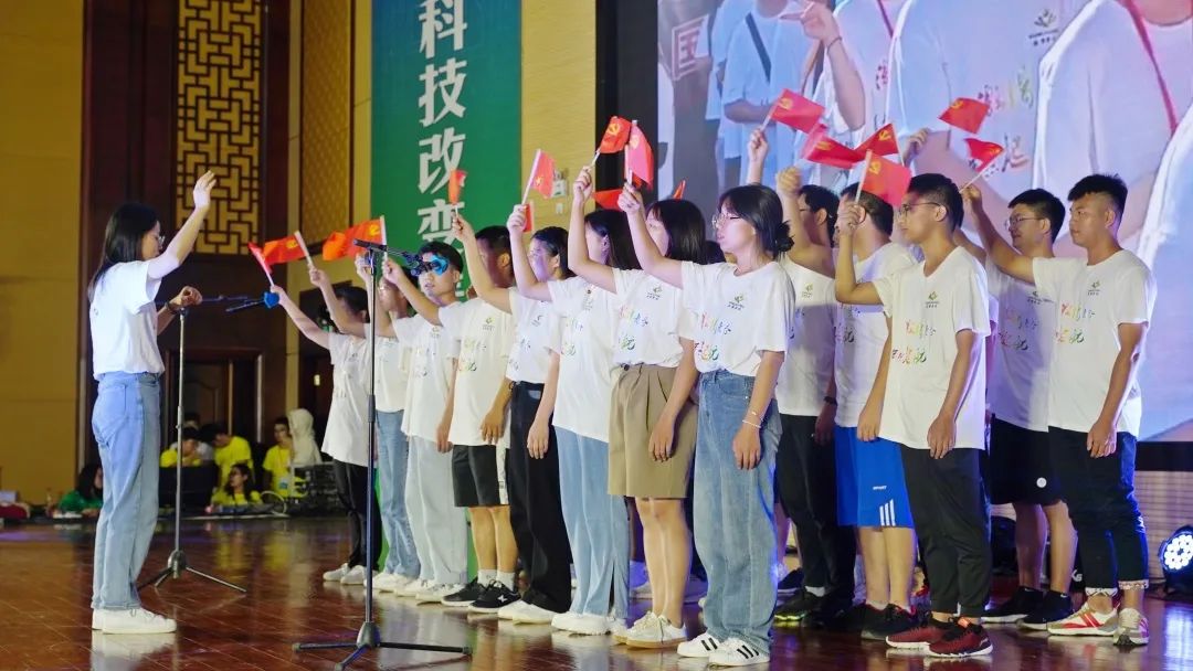 携手共建新篇章，扬翔2022届萌新正式入职了！