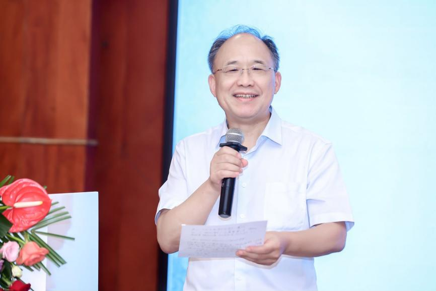 勃林格殷格翰公司动物保健兽医兽药事务部总监史岩