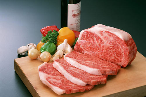 温州市场猪肉一天一个价”，猪肉又要吃不起了？