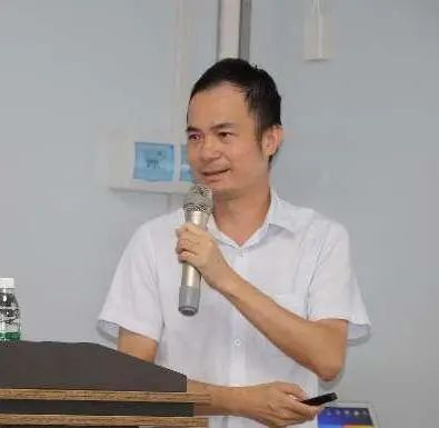 技术服务部部长--钟植文