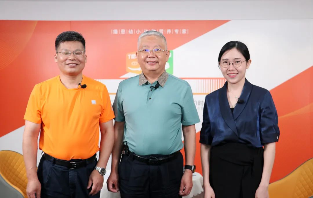 曾绍鹏督导在播恩双酸直播间