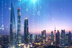 如何拥抱数字经济的机遇？数字化转型只适合大企业吗？