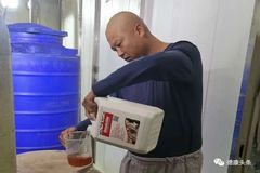 德康洗消员包睿：干一行爱一行，守好防非关键岗