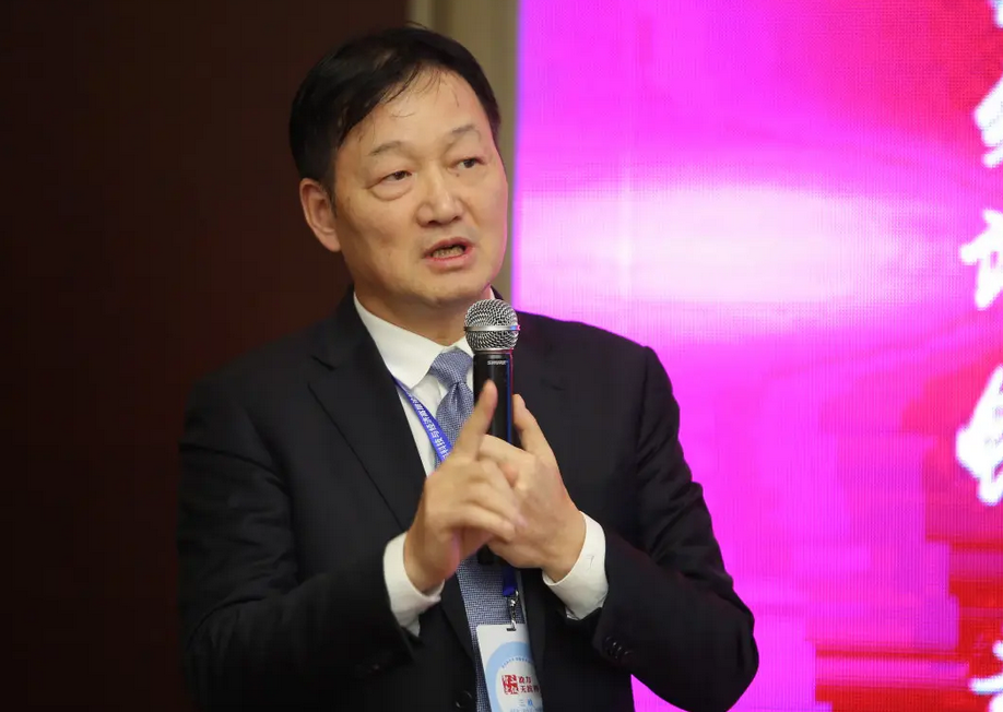 秦英林