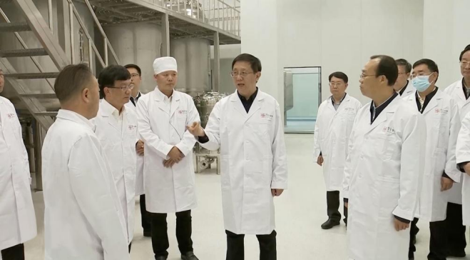 云南省委副书记、省长王予波带队到华宇生物科技 （腾冲）有限公司考察调研