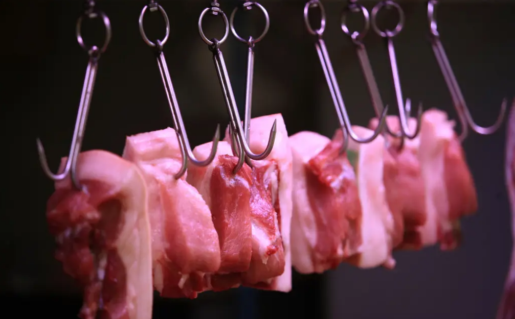 “阳”了多吃肉蛋奶？扬翔从农场端开始练就一块好猪肉
