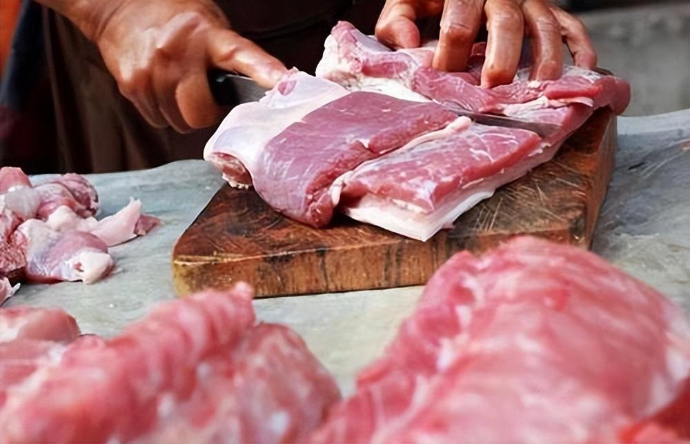 猪肉价格下跌12.93%，市场还有“1个利好”！猪肉自由“稳”了？