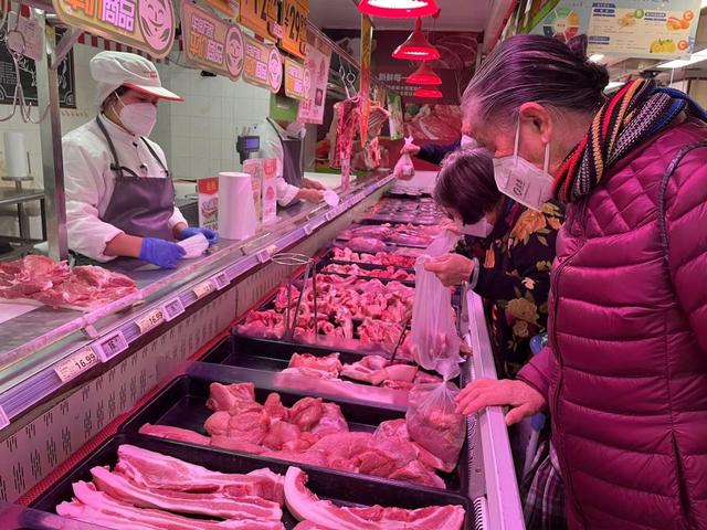 猪肉价格小幅下跌，广州上周生猪日均屠宰量达14401头