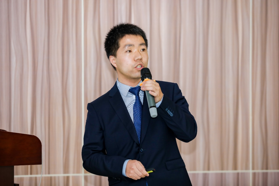 伊晨刚