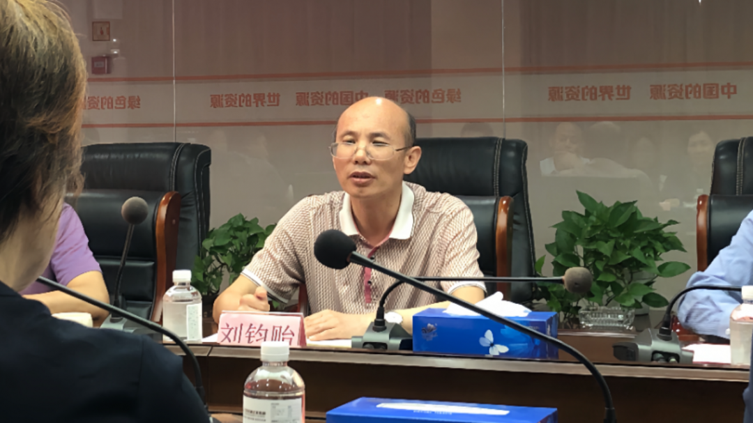 家育种业集团与松山区政府领导到北京资源亿家集团有限公司考察交流