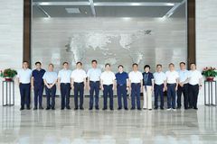 增强发展动力、携手共赢！湖南省常德市代表团领导一行到溢多利公司调研考察