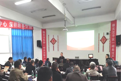 饲料效果确实好！养户：在行情不好，更要把猪儿养得“皮红毛亮”